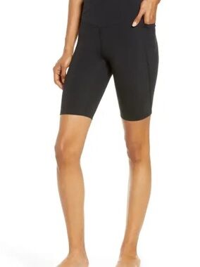 Zella Studio Lite High Waisted Pocket Shorts